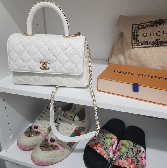 Beautiful authentic Chanel!😍 - Picture 4 of 5